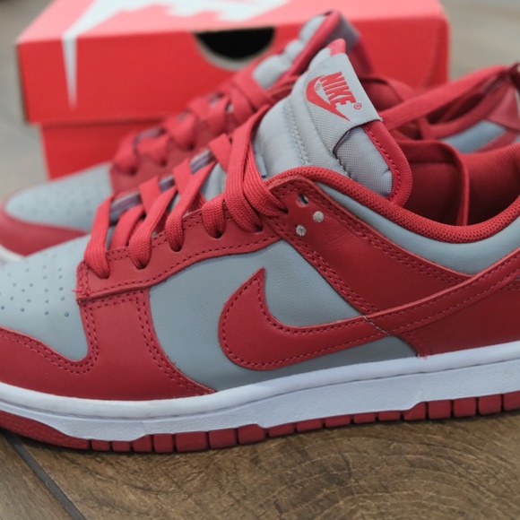 Nike Dunk Low Retro UNLV (2021) - Picture 6 of 9